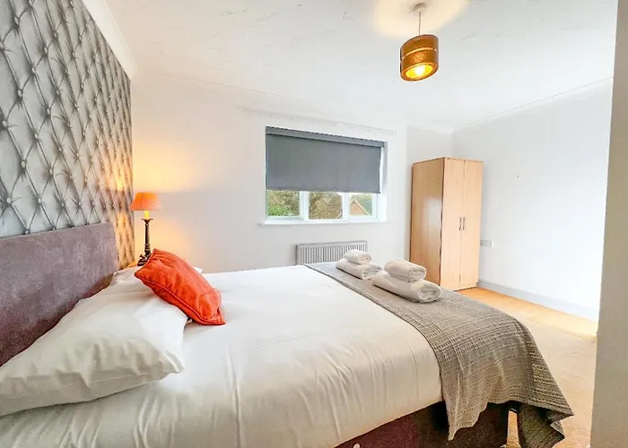 Rider Gardens Holiday House